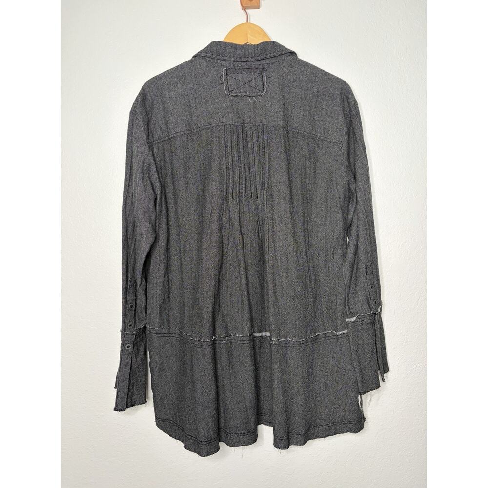 Free People We The Free Brooks Pintuck Tunic in Charcoal Gray Distressed Size M - Picture 4 of 4
